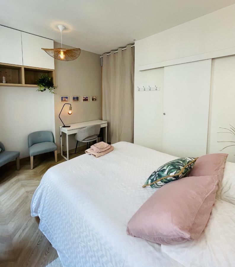 Ferienwohnung Le Nid Douillet De Patricia Paris Exterior foto