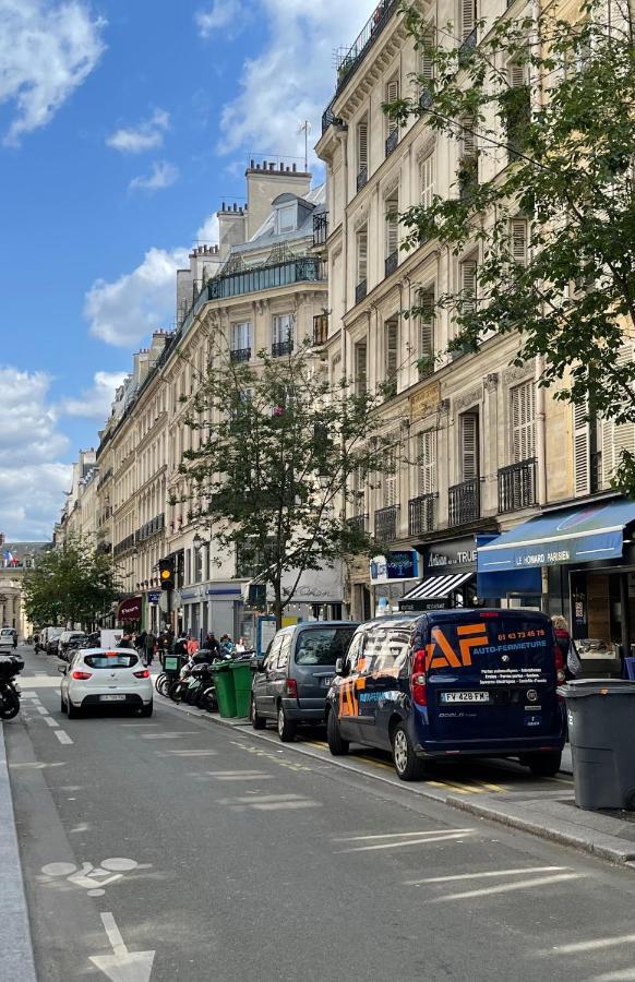 Ferienwohnung Le Nid Douillet De Patricia Paris Exterior foto