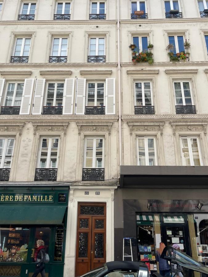 Ferienwohnung Le Nid Douillet De Patricia Paris Exterior foto